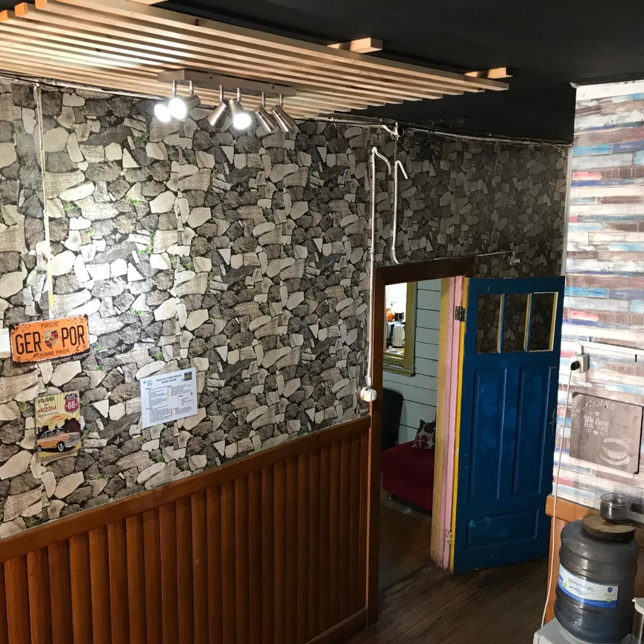 Rustik Hostel Puerto Montt Eksteriør billede